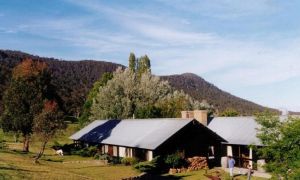 Crackenback Farm Mountain Guesthouse - Perisher Accommodation